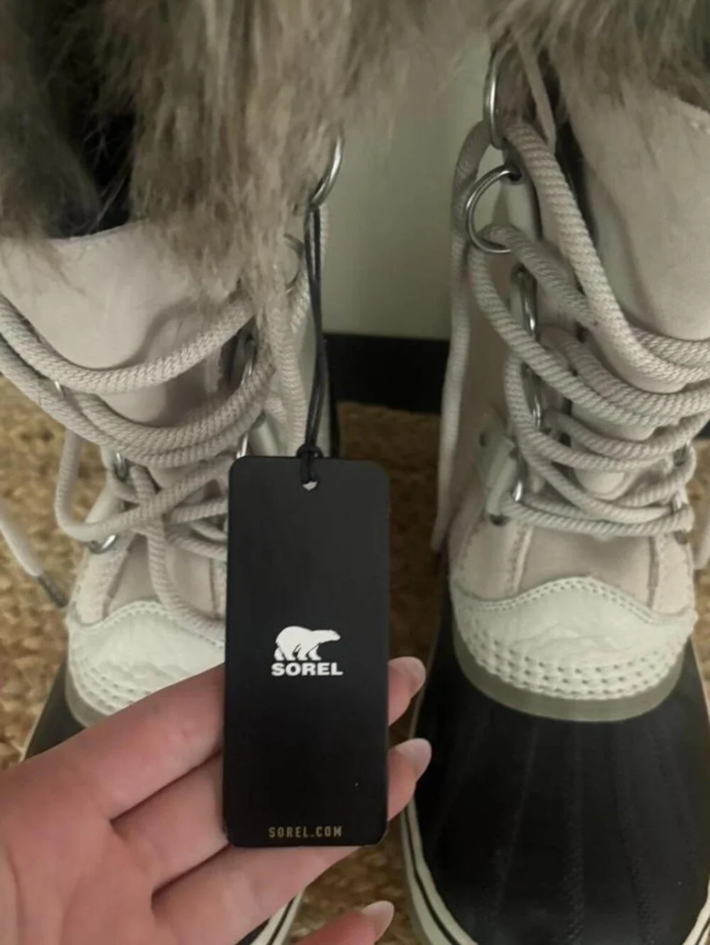 NEW Sorel Joan Of Arctic Boots Faux Fur Cream Black Sz.9